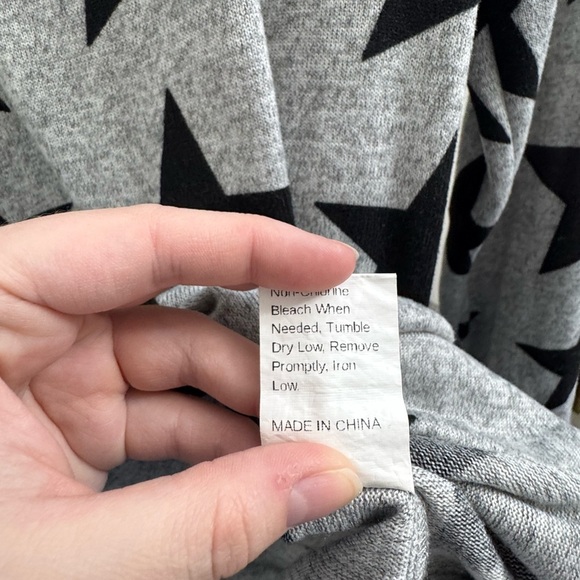 Women’s Allover Star Print Sweatshirt and Sweatpant set  Pajamas Gray and Black - Picture 9 of 10